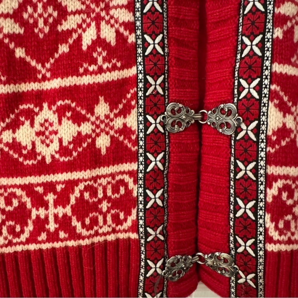 Casual Corner Women’s Red & White Nordic Snowflake Lambswool Cardigan Sweater XS - Picture 3 of 11